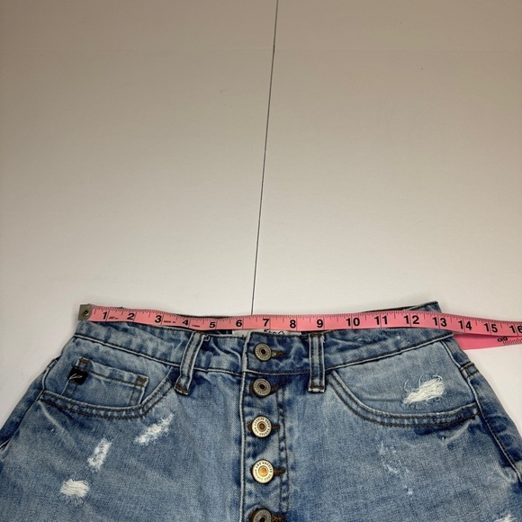 KanCan High Rise Distressed Denim Shorts Button Fly Size Small - Picture 8 of 10
